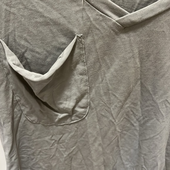 Z Supply V-Neck Pocket T- Shirt - Picture 3 of 3